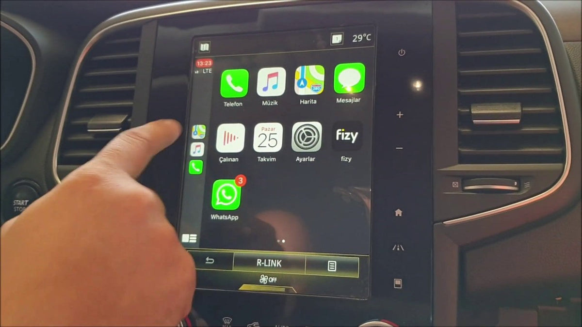 Installer Apple CarPlay dans une Renault R-Link 2 : Le guide complet